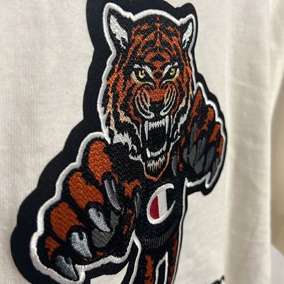 🔥🔥 Deadstock “NWT” CHAMPION HERITAGE TEE “Tiger” Embroidered - Men Sz Large - Picture 5 of 13